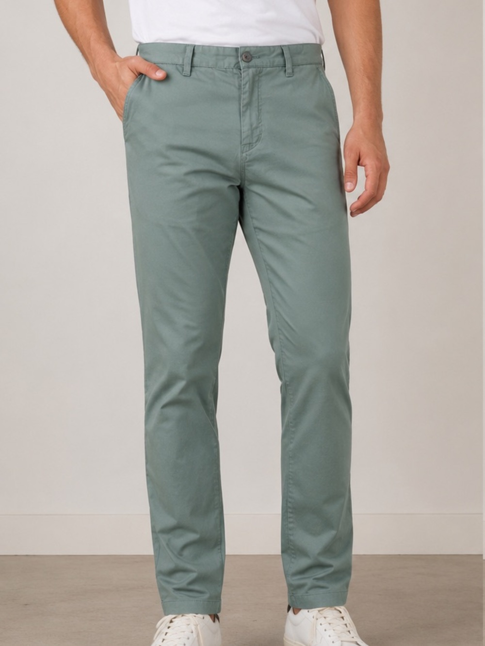 NWT RW&CO. Slim Straight Chinos in Sage Green